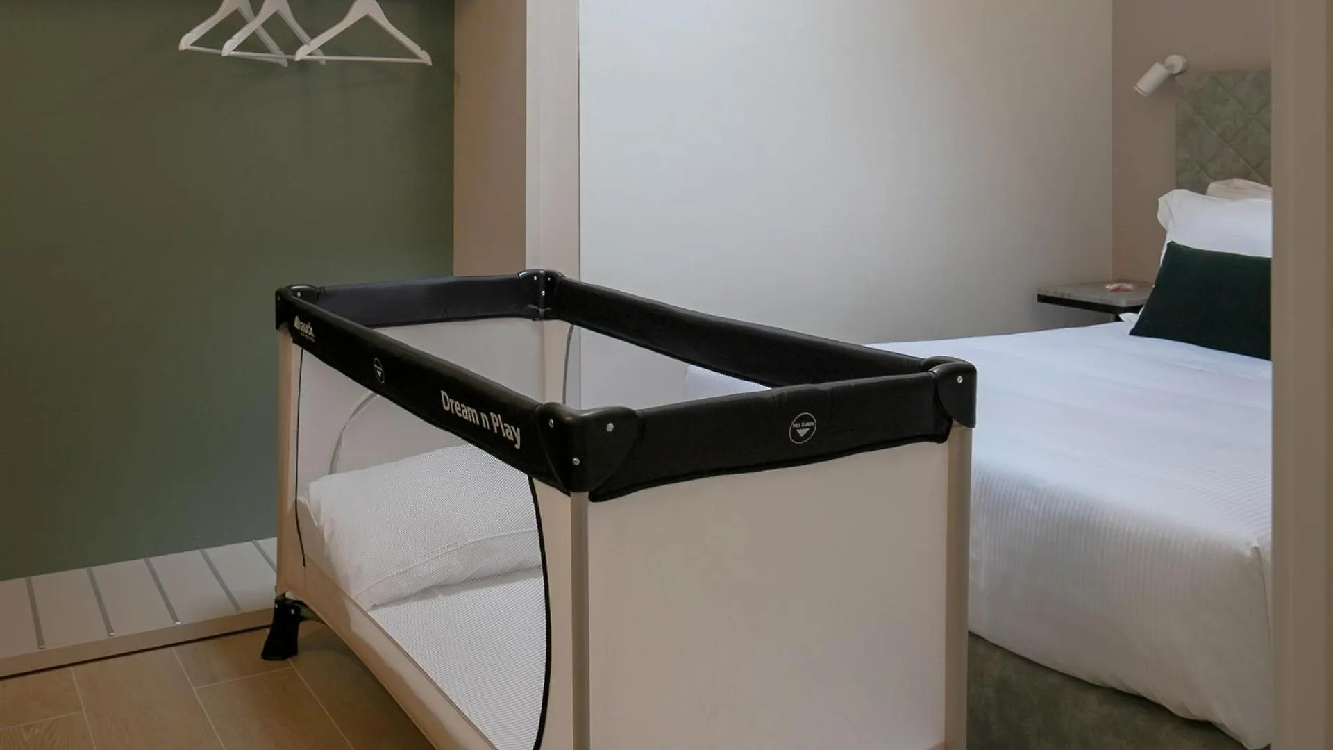 Aiello Hotels - Citylife Apartments Milan 0*,  Italy