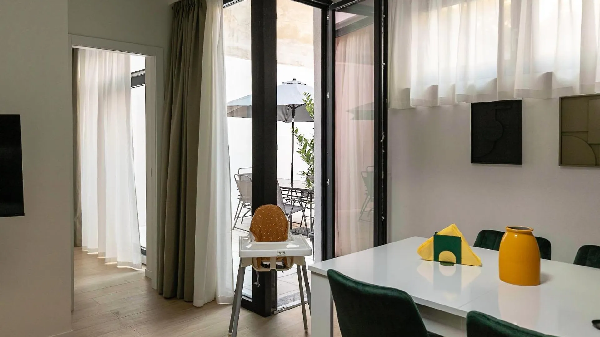 Aiello Hotels - Citylife Apartments Milan